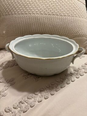 Kaiser Romantica Nizza Serving Bowl White Gold Trim Vintage Germany
